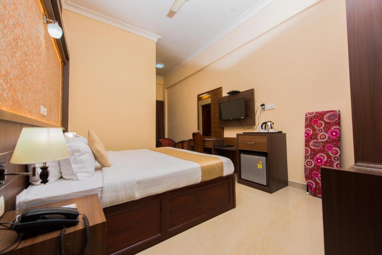 Kallada Golden Hotel Thrissur المظهر الخارجي الصورة
